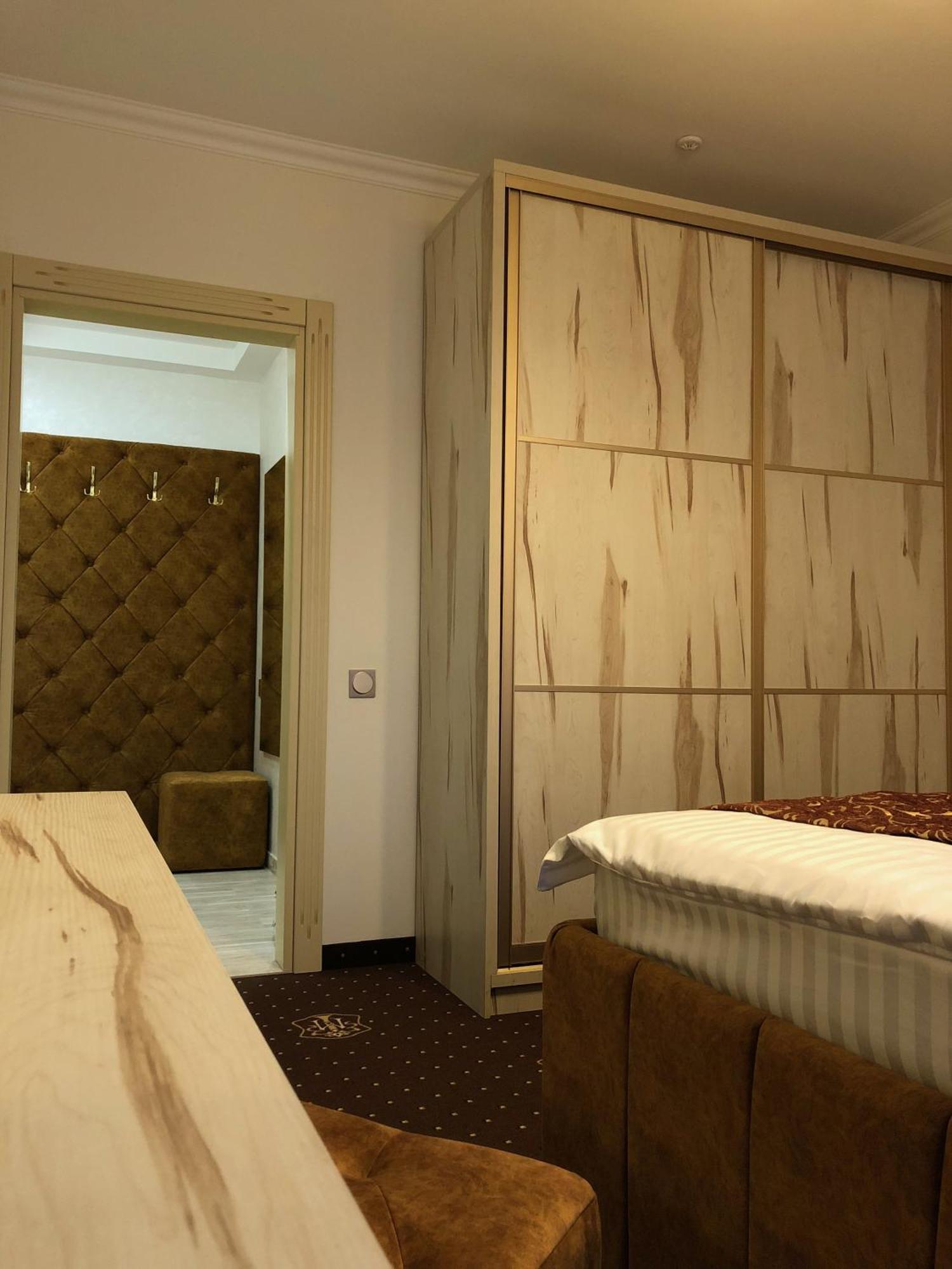 Hotel Boutique Tovmed Vínnytsia Habitación foto